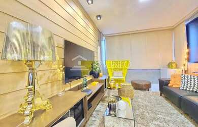 Imagem: O apartamento possui 3 Dormitórios, 1 Banheiro, 2 Vagas na