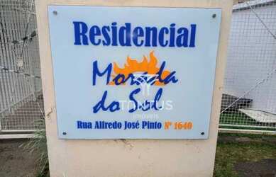 Imagem: O apartamento possui 3 Dormitórios, 1 Banheiro, 1 Vaga na garagem