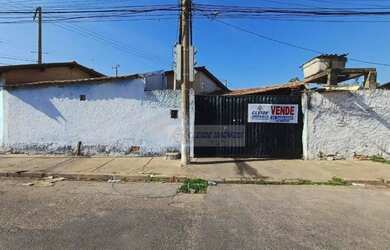 Imagem: Terreno Rua Macabu, esquina Rua 7 de Janeiro, enfrente Campinho
