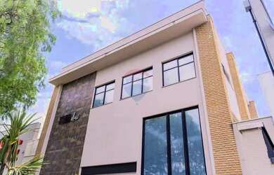 Imagem: O depósito possui 5 Vagas na garagem, 953m² de Área e está