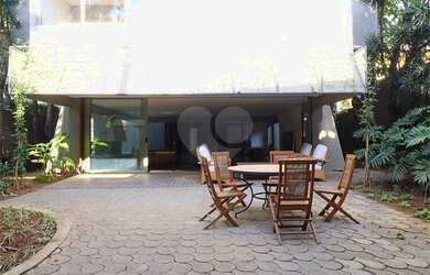 Imagem 12: Alto de Pinheiros. 441m² de Área, 4 Vagas na garageme4 Dormitórios