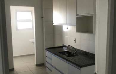 Imagem: O apartamento possui 2 Dormitórios, 2 Banheiros, 1 Vaga na