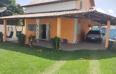 Imagem: A casa possui 4 Dormitórios, 3 Vagas na garagem e está localizado