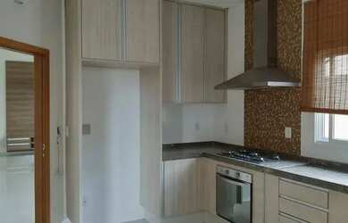 Imagem: A casa em condomínio possui 3 Dormitórios, 4 Banheiros, 4