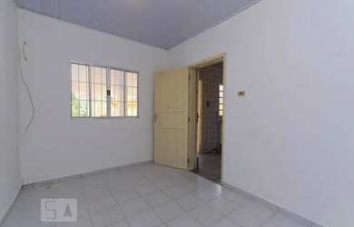 Imagem: A casa possui 2 Dormitórios, 1 Banheiro, 120m² de Área e