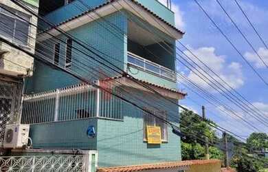Imagem: A casa possui 4 Dormitórios, 4 Banheiros, 2 Vagas na garagem
