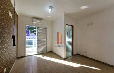 Imagem: A casa possui 3 Dormitórios, 4 Banheiros, 2 Vagas na garagem