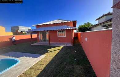 Imagem: A casa em condomínio possui 2 Dormitórios, 3 Banheiros, 2