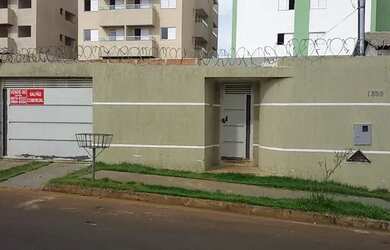 Imagem: A casa possui 1 Dormitório, 1 Banheiro e está localizado