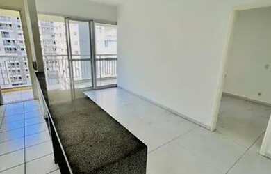 Imagem: O apartamento possui 1 Dormitório, 1 Banheiro, 1 Vaga na garagem