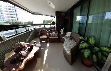 Imagem: O apartamento possui 4 Dormitórios, 5 Banheiros, 3 Vagas na