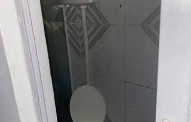 Imagem: A casa possui 1 Dormitório, 1 Banheiro e está localizado