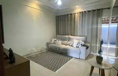 Imagem: A casa possui 3 Dormitórios, 3 Banheiros, 4 Vagas na garagem