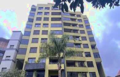 Imagem: O apartamento possui 3 Dormitórios, 1 Banheiro, 2 Vagas na