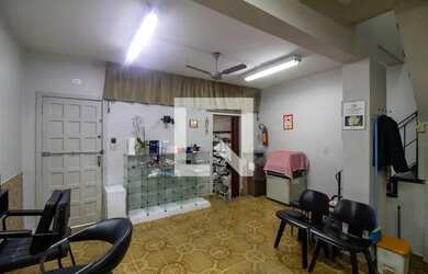 Imagem: A casa possui 2 Dormitórios, 2 Banheiros, 1 Vaga na garagem