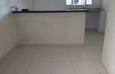 Imagem: A casa possui 1 Dormitório, 1 Banheiro e está localizado