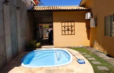 Imagem: A casa em condomínio possui 3 Dormitórios, 2 Banheiros, 2