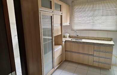 Imagem: O apartamento possui 3 Dormitórios, 2 Banheiros, 1 Vaga na