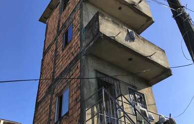 Imagem: A casa possui 2 Dormitórios, 2 Banheiros e está localizado