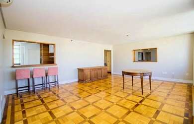 Imagem: O apartamento possui 3 Dormitórios, 3 Banheiros, 2 Vagas na