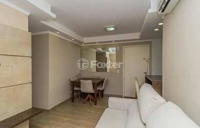 Imagem 2: Imóvel para venda semi-mobiliado com 2 quartos, 1 vaga em Teresópolis...