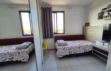 Imagem 9: Apartamento semimobiliado com planejados de 2 qts sendo 1 suíte na melhor...