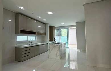 Imagem 4: VENDO OU ALUGO BELÍSSIMA casa de ALTO PADRÃO com 4 suítes no Condomínio...