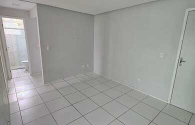 Imagem 3: Apartamento Térreo 2/4 no Condominio Jardim França, bairro Sim
