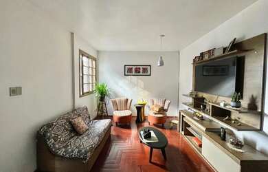 Imagem: O apartamento possui 3 Dormitórios, 1 Banheiro, 1 Vaga na garagem