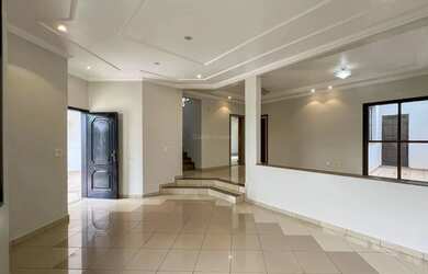 Imagem: A casa em condomínio possui 2 Dormitórios, 3 Banheiros, 4