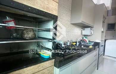 Imagem: A casa em condomínio possui 3 Dormitórios, 1 Banheiro, 2 Vagas