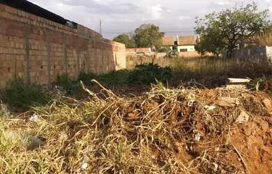 Imagem: O terreno possui 360m² de Área e está localizado em Villa