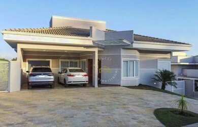 Imagem: A casa em condomínio possui 4 Dormitórios, 5 Banheiros, 5