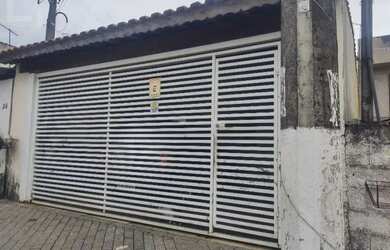 Imagem: A casa possui 2 Dormitórios, 3 Banheiros, 2 Vagas na garagem