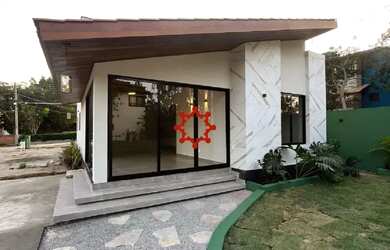 Imagem: A casa em condomínio possui 3 Dormitórios, 2 Banheiros, 2