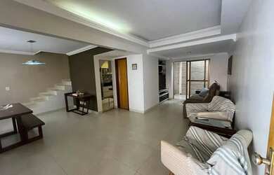 Imagem: A casa em condomínio possui 3 Dormitórios, 3 Banheiros, 1