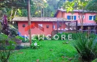 Imagem: A casa em condomínio possui 3 Dormitórios, 2 Banheiros, 3