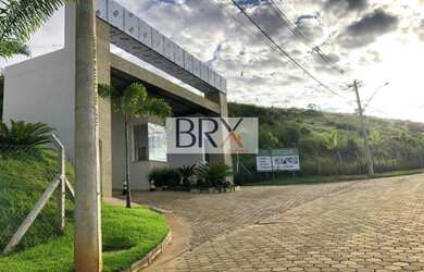 Imagem: O terreno possui 420m² de Área e está localizado em Ubá