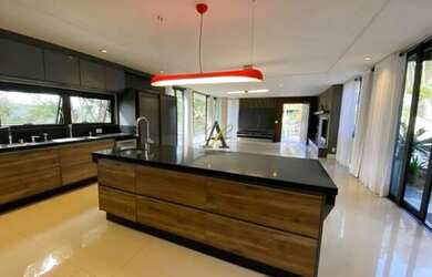 Imagem 11: Casa Alto Padrão. Churrasqueira, Varanda, Vista para o mareGuarda roupa