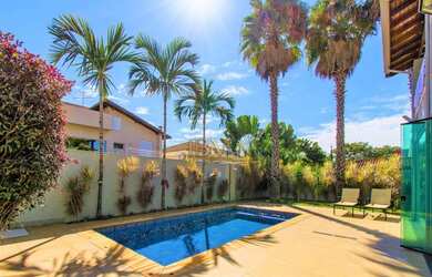 Imagem: A casa em condomínio possui 5 Dormitórios, 5 Banheiros, 4