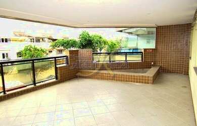 Imagem: O apartamento possui 2 Dormitórios, 1 Banheiro, 2 Vagas na