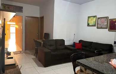 Imagem: A casa possui 2 Dormitórios, 3 Banheiros, 2 Vagas na garagem