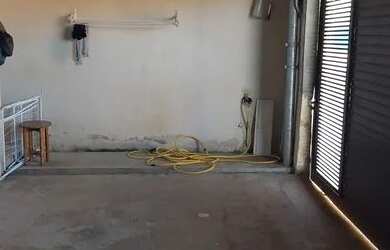 Imagem: A casa em condomínio possui 2 Dormitórios, 1 Banheiro, 2 Vagas