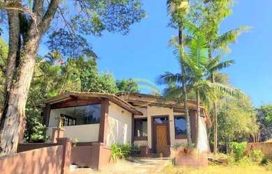 Imagem: A casa em condomínio possui 3 Dormitórios, 4 Banheiros, 5