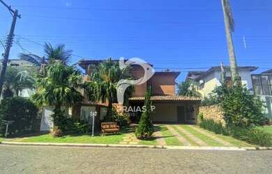 Imagem: A casa em condomínio possui 4 Dormitórios, 5 Banheiros, 4