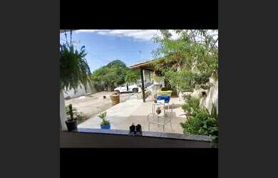 Imagem: A casa possui 2 Dormitórios, 2 Banheiros e está localizado