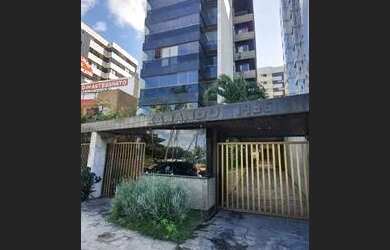 Imagem: O apartamento possui 5 Dormitórios, 4 Banheiros, 3 Vagas na