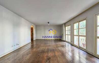 Imagem: O apartamento possui 4 Dormitórios, 3 Banheiros, 1 Vaga na