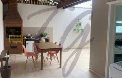 Imagem: A casa em condomínio possui 2 Dormitórios, 3 Banheiros, 3