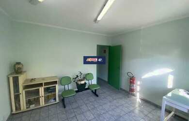 Imagem: O depósito possui 15m² de Área e está localizado em Centro